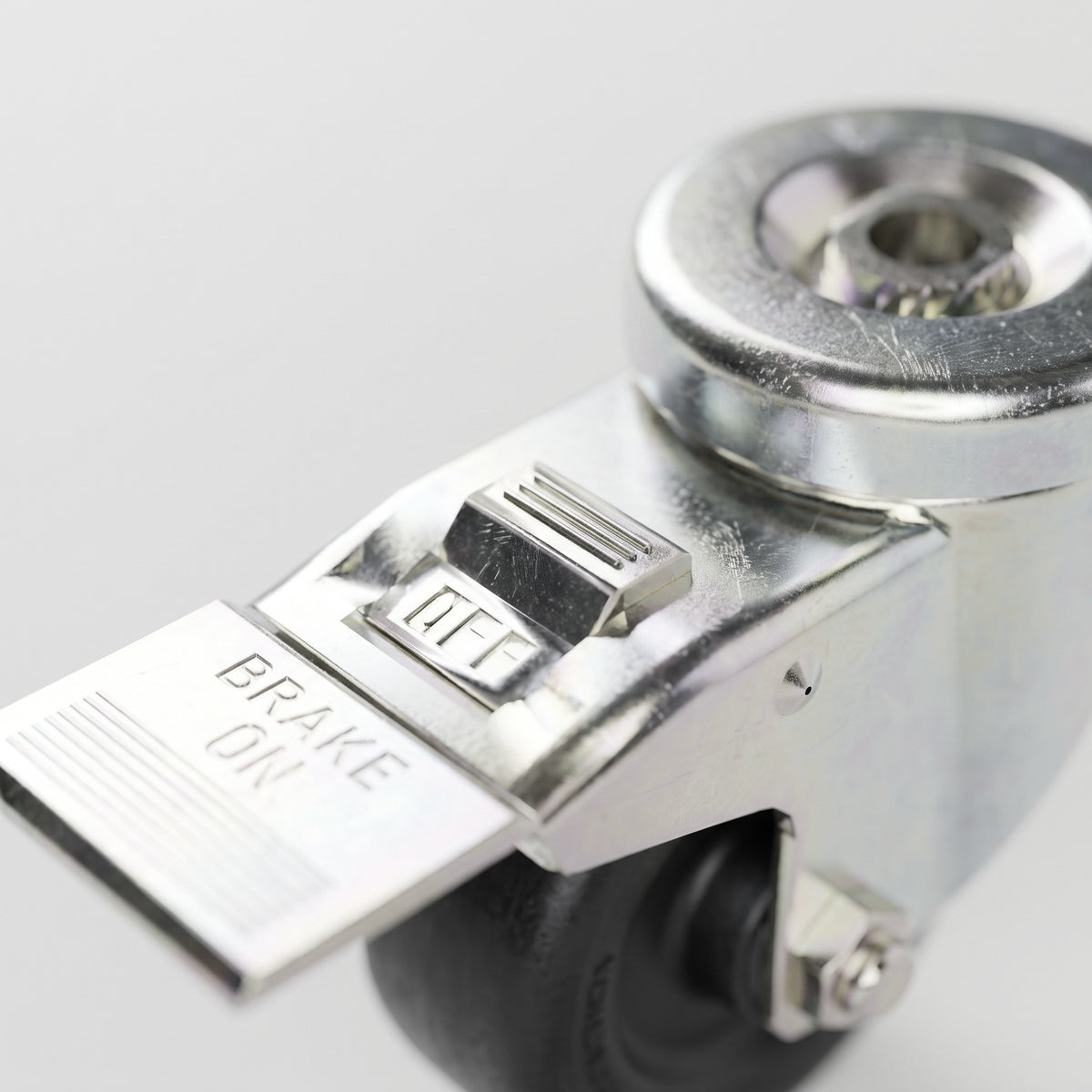 Total lock brake on the 3 inch caster